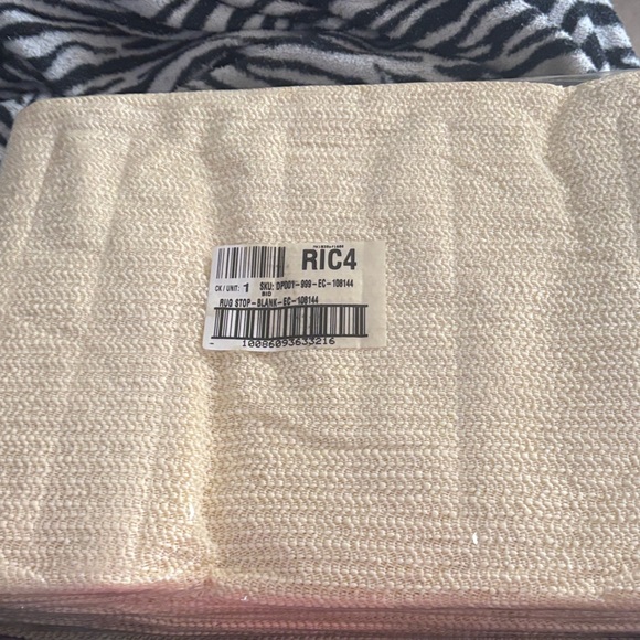 NWT Mohawk Rug Stop Rug Gripper Pad for Large Rugs - Picture 5 of 5